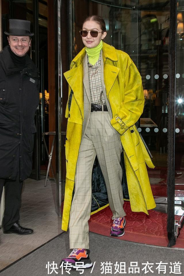 2021的首选配色,请选黄色,4种“撞色法则”,教你美得纯粹