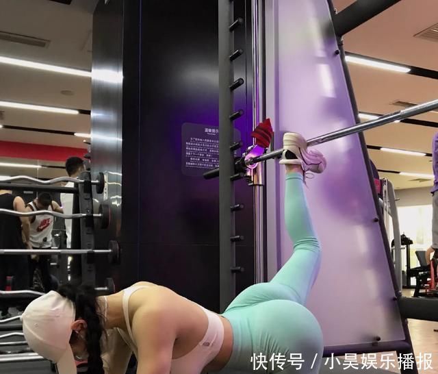 左公子|91CM、60CM、97CM,国产蜂腰翘臀健身女神女生力量训练更重要