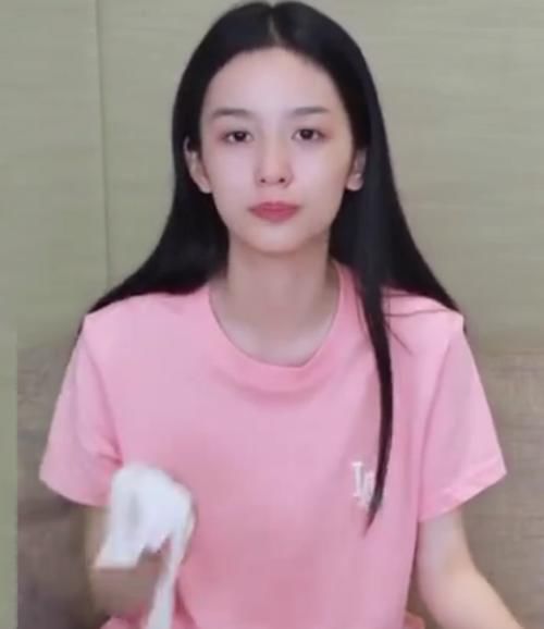 周也学做饭满头大汗,脱妆后油光满面不像23岁,丁真看完呆住了