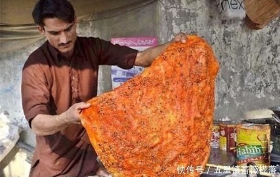 卖相|印度的“奇葩”小吃, 虽然卖相很差,但是很多人排长队买着吃