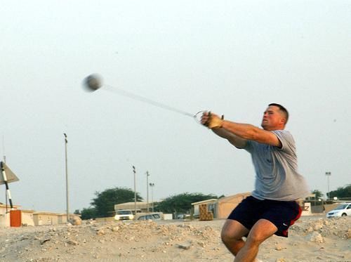 如果地球被木星引力捕获，真的能够点燃木星，从而推走地球吗