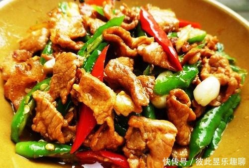 辣椒炒肉之谜：先炒辣椒还是先炒肉？这么多年的疑惑终于解开了