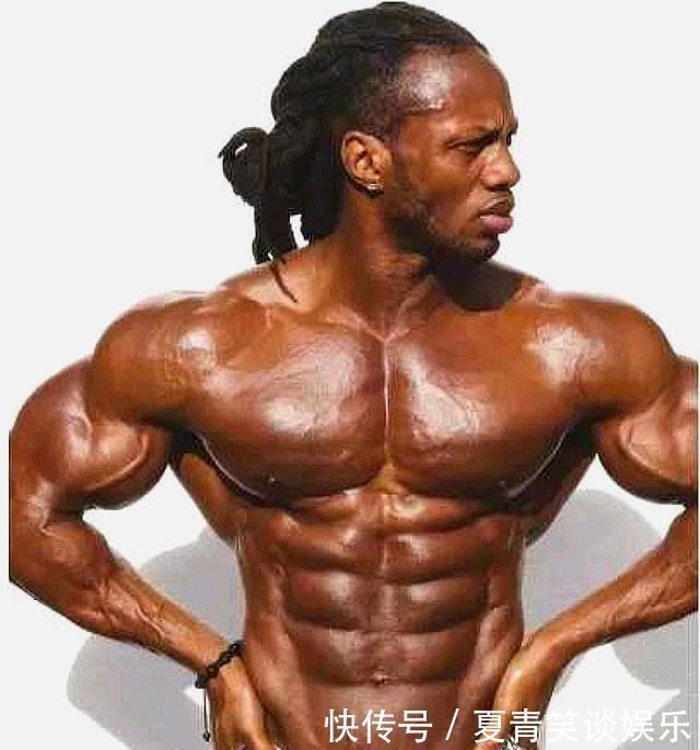 变态级|美国“变态级”肌肉男,皮包肌肉的身材,“零脂肪”背后的自律