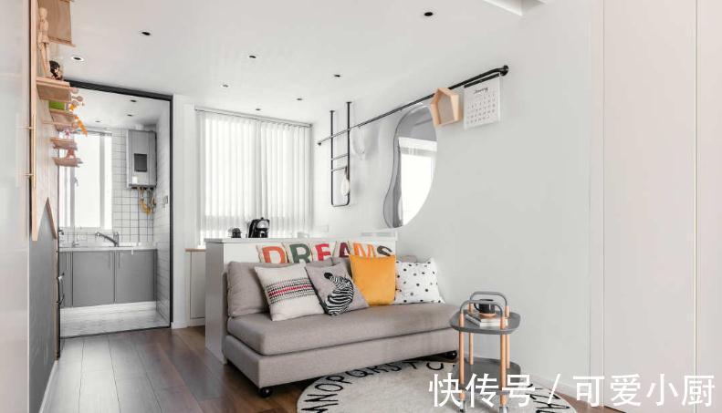 阳台|一家三口住,客厅不放沙发茶几,把阳台抬高,93㎡的家简约漂亮!