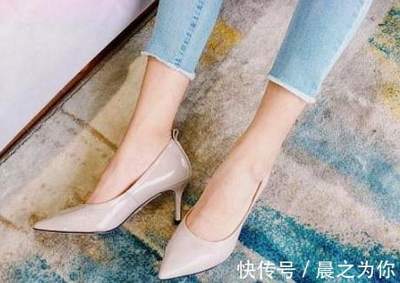 高跟鞋 细跟鞋可谓是神来之笔,让你每一步都充满美感!