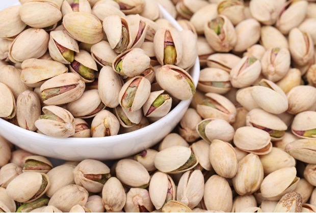 开心果营养好吃不会挑教你3个妙招挑开心果,挑到成熟果肉多