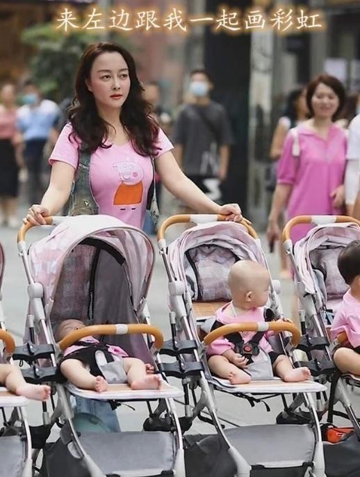 女主人|生下双胞胎姐妹后，又喜得4胞胎兄弟，小两口带娃遛街成风景