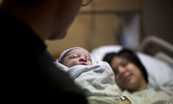 分娩|生孩子前一天,准妈妈千万别吃这几种东西,免得分娩时候太尴尬