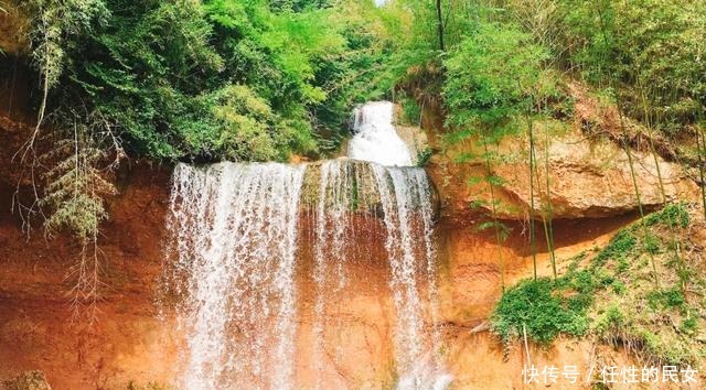 西安有西北最大的竹林，占地1000亩，风景秀丽，避暑的好去处