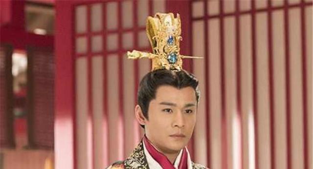 功高盖主|他功高盖主,一生杀了六个皇帝,建立南朝刘宋王朝,成为开国皇帝