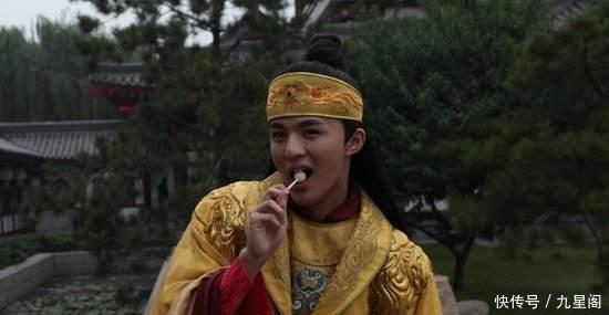 弟弟|太子生儿子,皇帝把孙子当成养子,太子无奈称儿子为弟弟!