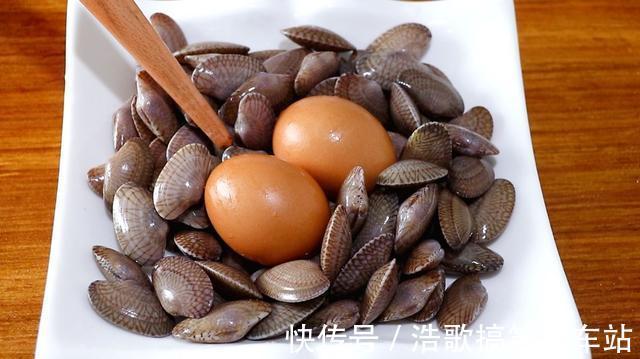 炒鸡蛋|炒鸡蛋谁都会做,想把鸡蛋炒好吃有窍门,加上它,鲜掉眉毛