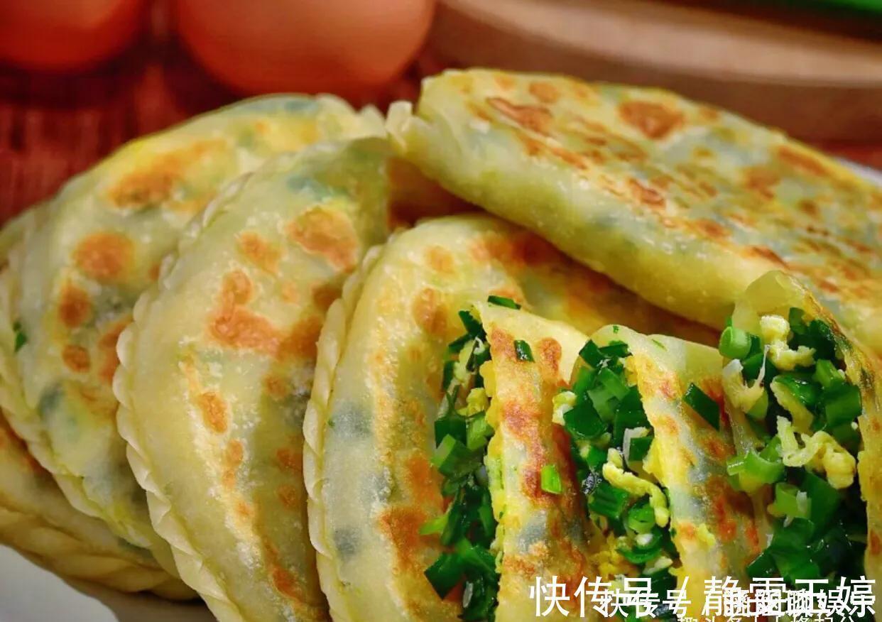 快手鲜香韭菜盒子，不发面不用饺子皮，隔几天都不硬，放凉更好吃