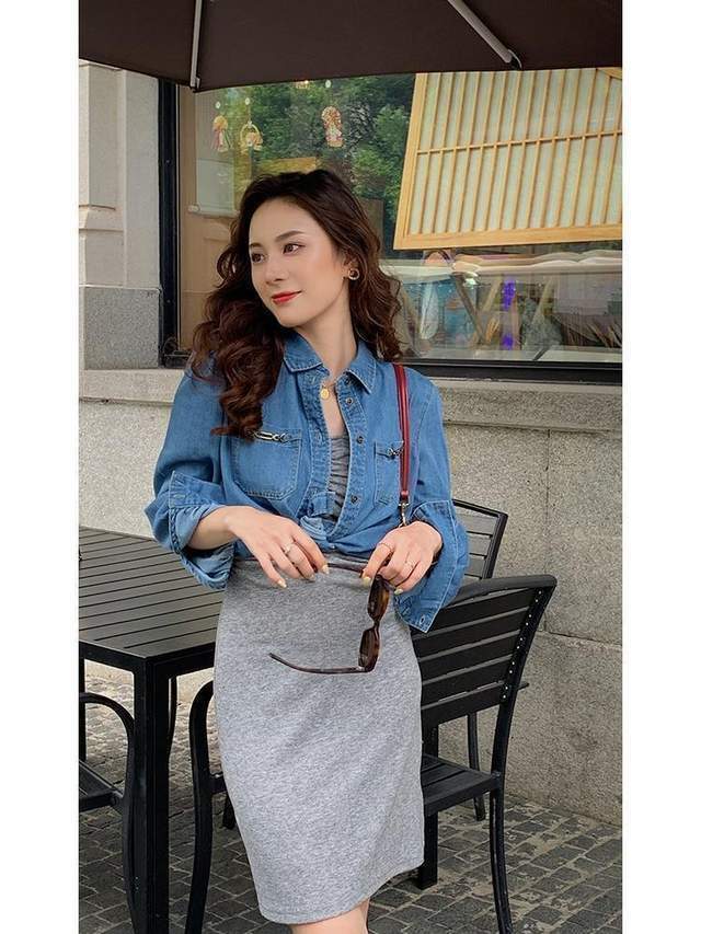 减龄|裙装穿搭指南,30+女性穿起来也不显老,穿出18岁的清纯魅力