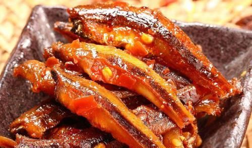 干辣椒|1元1包的香辣小鱼干,原来是这样做的,教你自己做,健康又美味