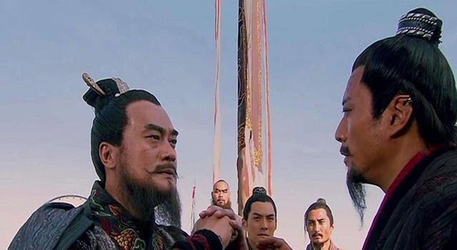 功劳|寄人篱下的宋江,如何抢了晁盖的功劳,最终达到功高震主