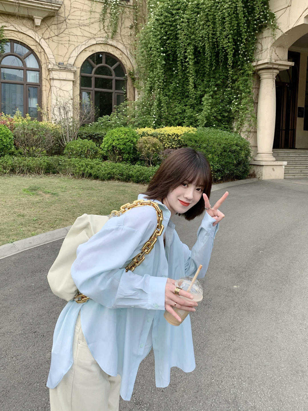 字裙|衬衫的“高级穿法”是这样的,优雅干练又有气场,实用又时髦