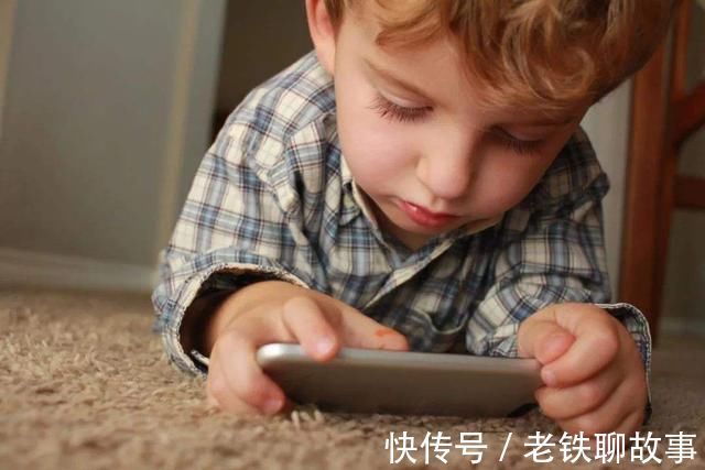 受众|玩手机与不玩手机的孩子有什么区别心理学家成年后差距明显