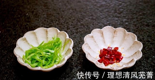 菜籽油|家里土豆堆积如山,做一道酸辣土豆丝,营养美味,美味可口!