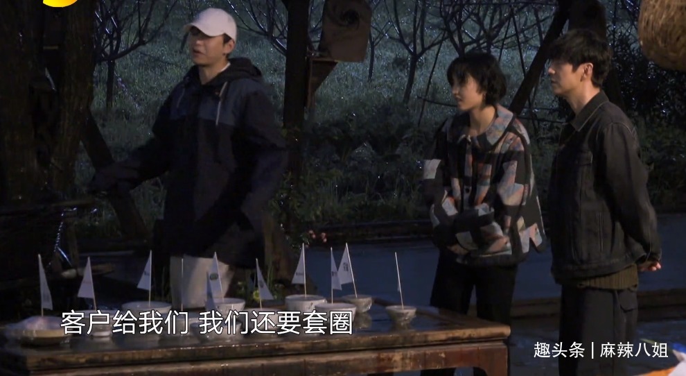 张子枫|三年前戏言成真,看样子“送礼事件”对何炅影响很大