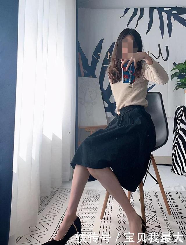 尖头|尖头设计高跟鞋，周围还有一圈金边装饰，多了几分高贵华丽的味道