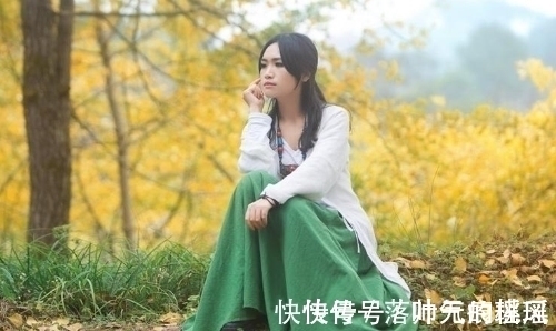 落叶@万千心事云头寄,一枚落叶可知秋;伤感秋词七首,清寒霜色伴梦柔