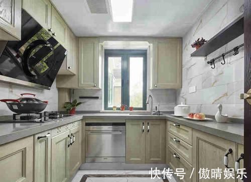 潮湿|家里这两处万万要全贴上瓷砖,懊悔当初没留意,入住才知装错了