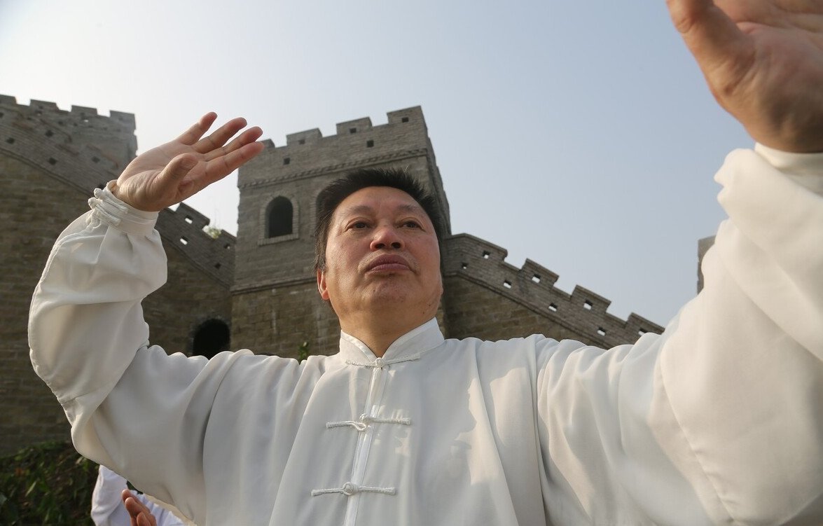 高血压|血压高的人不能吃大蒜?提醒:除了大蒜,还要少碰2种食物