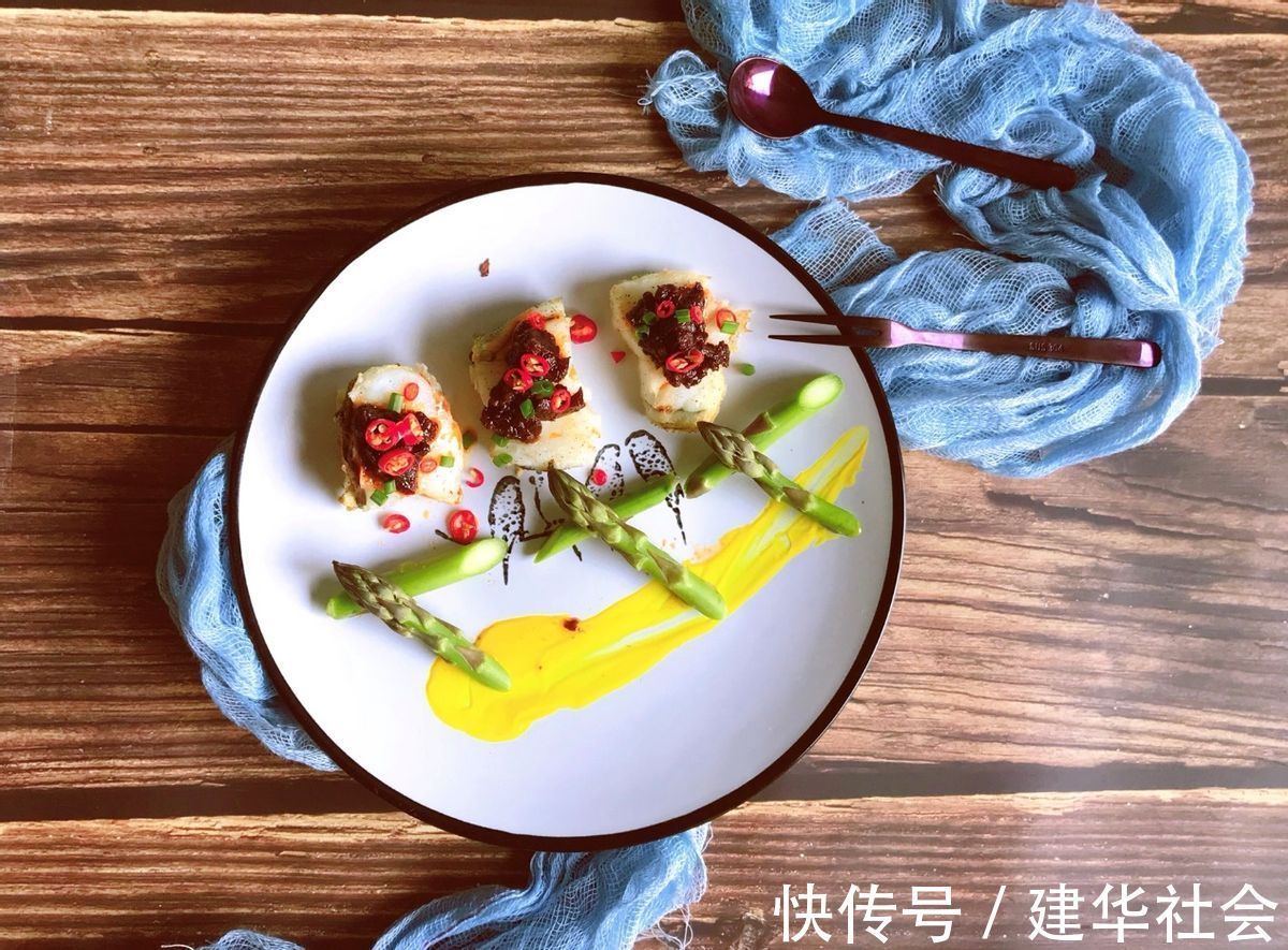 鳕鱼块|鳕鱼搭配上香菇酱,口感厚实绵密,简直不要太好吃