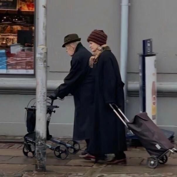 父母|三观超正的温柔文案:这一生的温柔记得给父母留一份