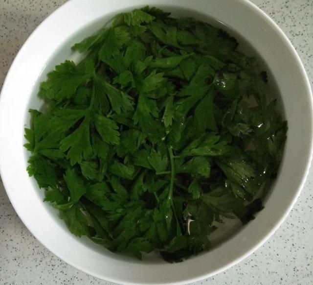 芹菜叶子饼,香软好吃营养,口感丰富,全家人都很喜欢