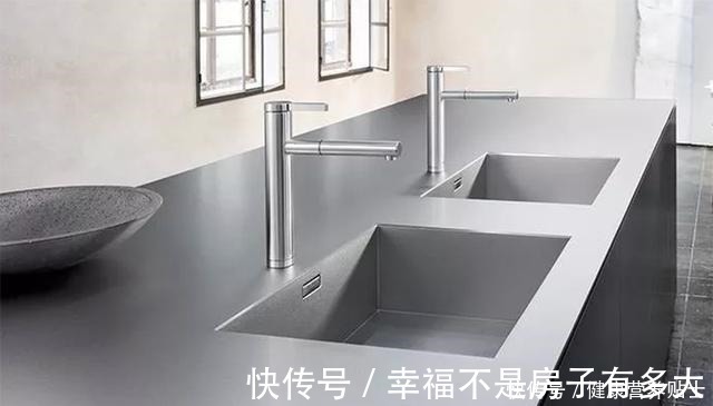 看上去很美|每次洗碗弄的到处都是水！听完内行人的建议，才知是厨房水槽的过！