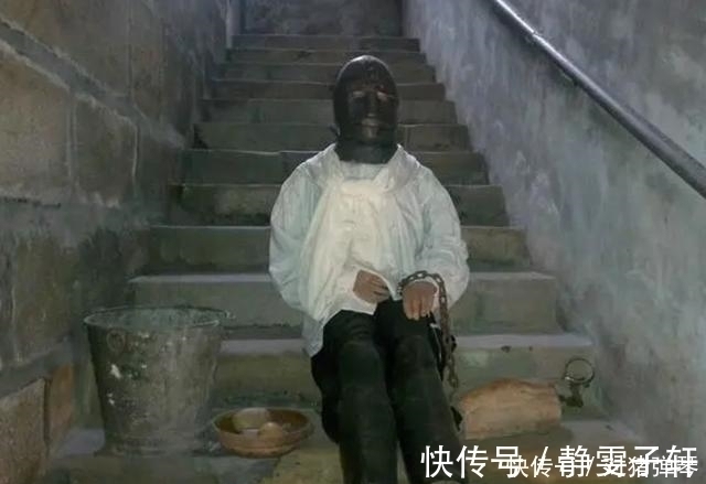 路易十四@法国神秘囚犯:戴铁头套被囚34年,病逝巴士底狱后,身份依旧成迷