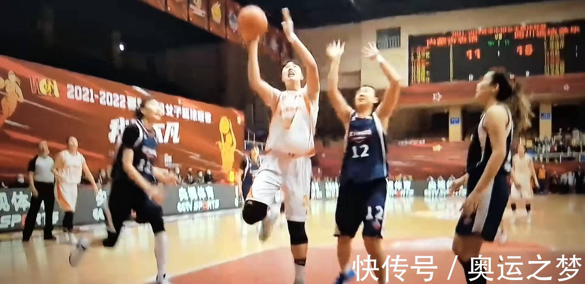助攻|决赛:内蒙古女篮双杀四川队成功卫冕冠军,杨力维30分拿MVP