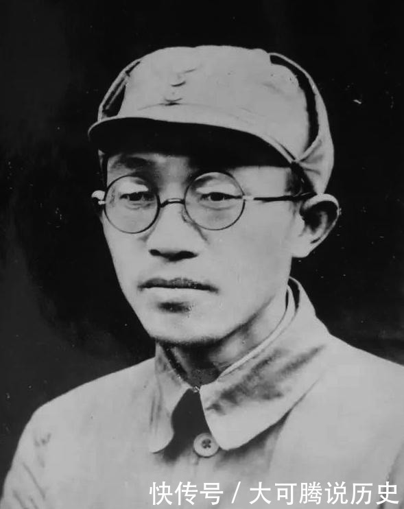 黄克诚|黄克诚与好友分道扬镳，27年后成大将，好友不知所终