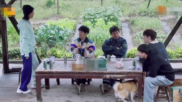 張藝興 楊紫夸張藝興“挺逗”,還勸他改微博名,小綿羊下意識反應(yīng)搶鏡!