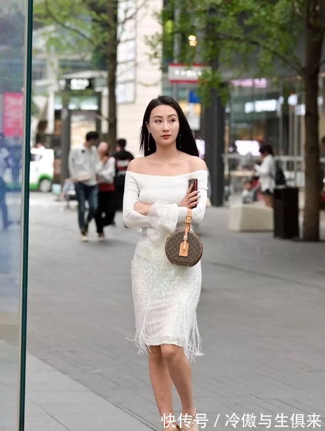 短裤 “3套”穿搭轮流来,不分年龄与胖瘦,这才是早秋的正确打开方式!