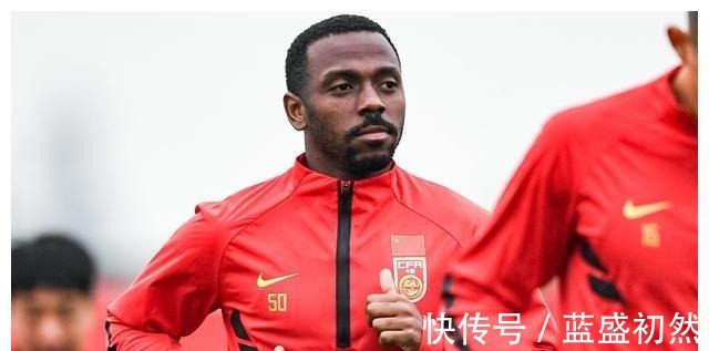 洛国富|国足征战日本越南的名单确定艾克森,李磊落选,山东泰山7人!