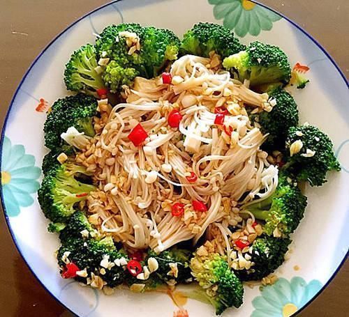 吃肉|宁可不吃肉,也要常吃此菜,抗癌,增强免疫力,肝脏更干净