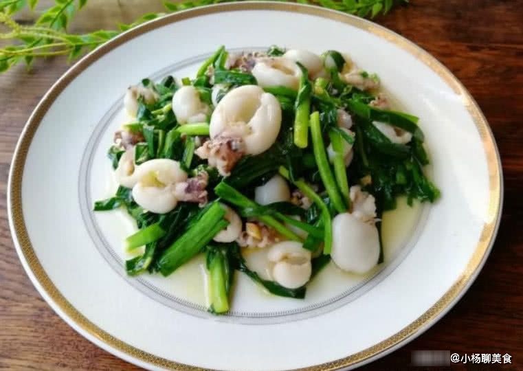 韭菜和此物一起炒，美味又下饭，腰不酸了，腿不软了，早食早受益