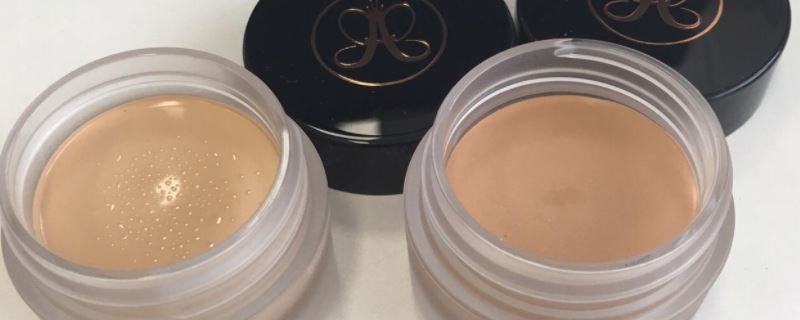 用遮瑕膏会恶化痘痘吗