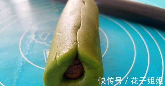 少女心|创意型零食牛油果饼干，香浓酥脆，颗颗可爱，这少女心爆棚了！