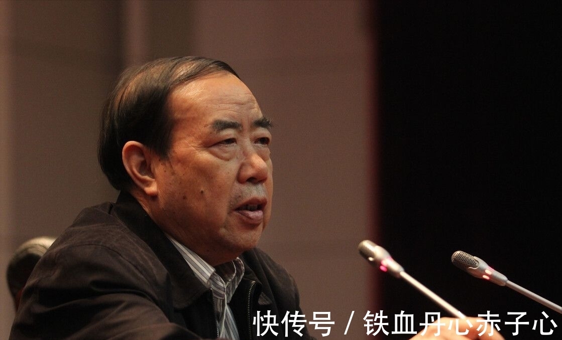 贾平凹$贾平凹的“凹”字,到底是读“ao”还是“wa”,很多人傻傻分不清