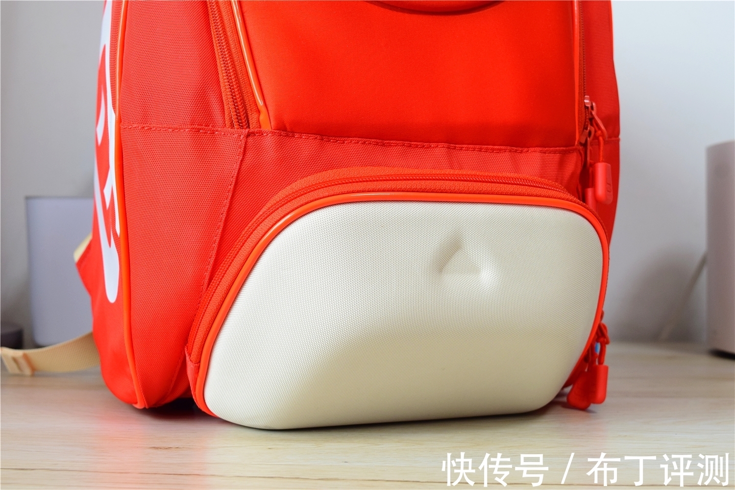 书包|悬浮减重设计,送给孩子更好的开学礼物,能抗菌还能减压护脊!