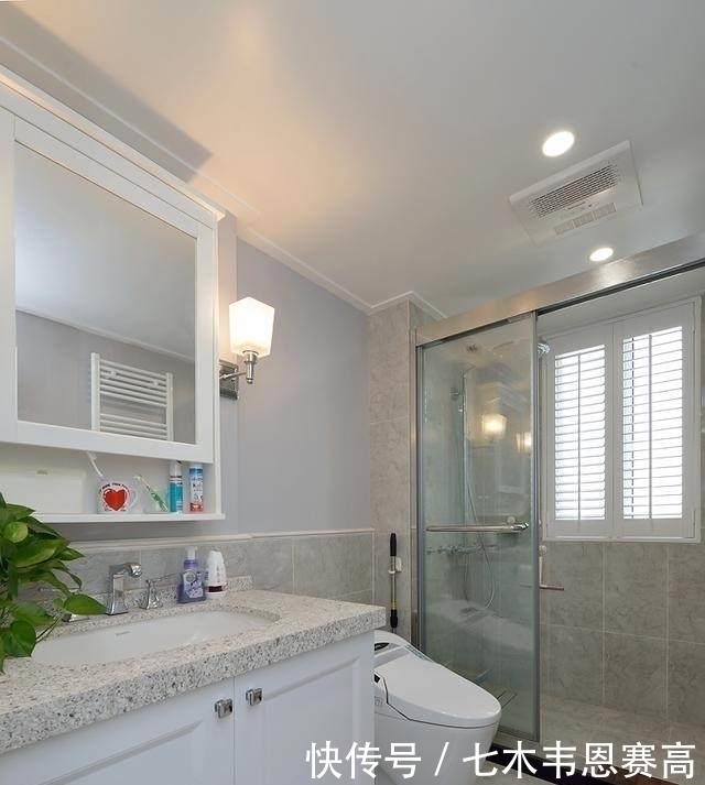 储物柜|多亏老婆这个明智的决定，在电视墙做一圈柜子，完工后漂亮又实用