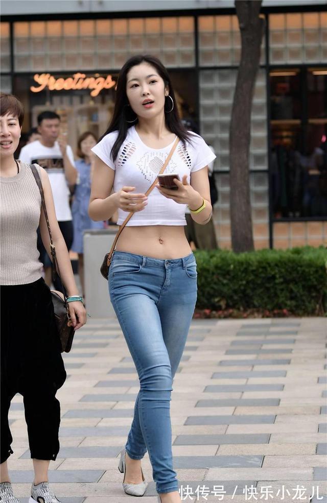 高腰|时尚低腰牛仔裤,配短款上衣,穿着清凉显瘦又自信大方
