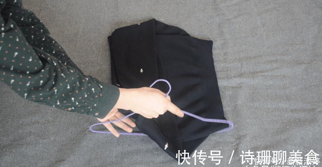 肩部|这才是挂毛衣的正确方法, 挂多久肩部都不会变形, 方法简单又实用