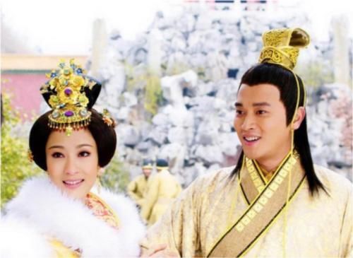 彡茂|我国有一姓氏，只有短短三笔，但很多人张口就读错，你能念对吗？