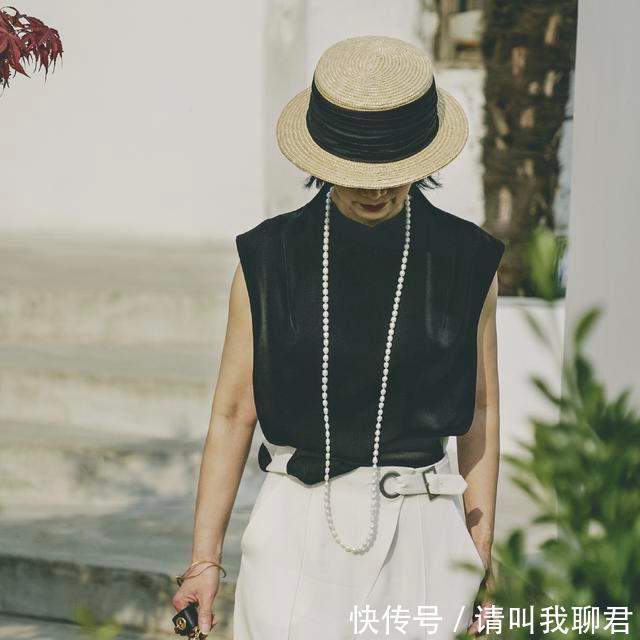 这位日本辣妈真会穿!40多却穿了20几岁的感觉,照着穿时髦不费力