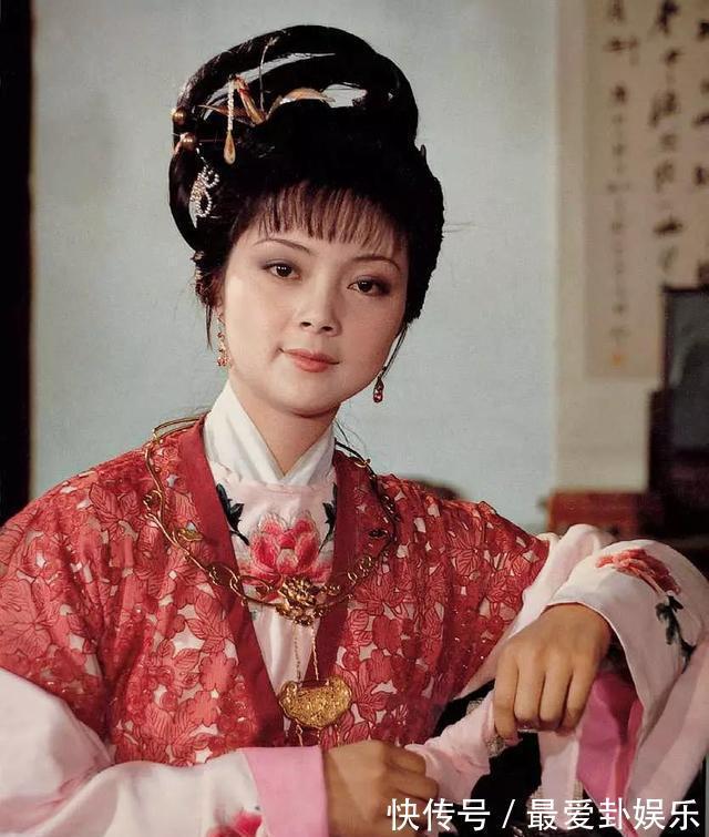 薛姨妈#夏金桂大闹薛家，薛宝钗为何不制止？宝钗：心有余而力不足！